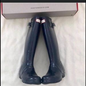 Hunter Rain boots gloss in navy blue